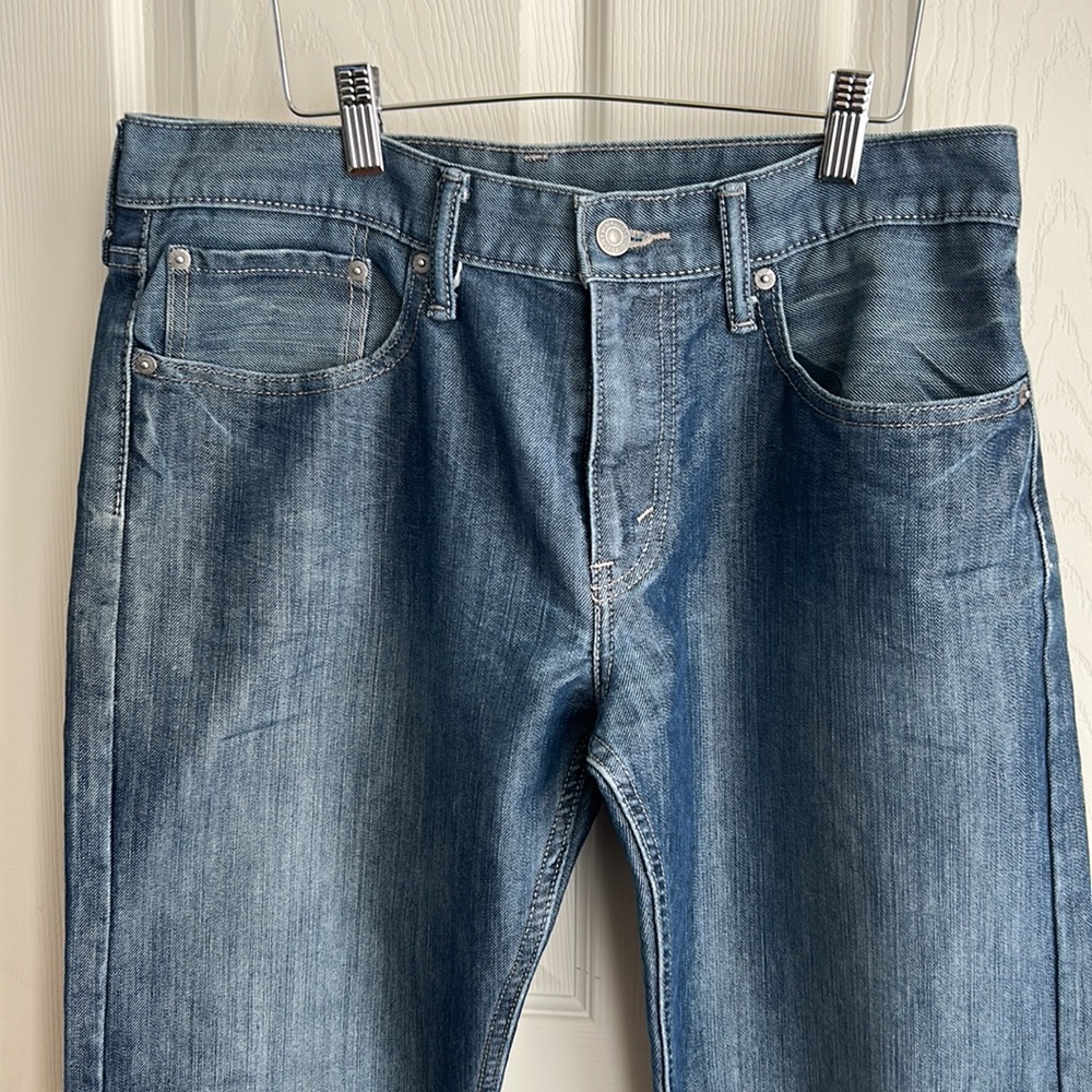 Levi’s 514 jeans